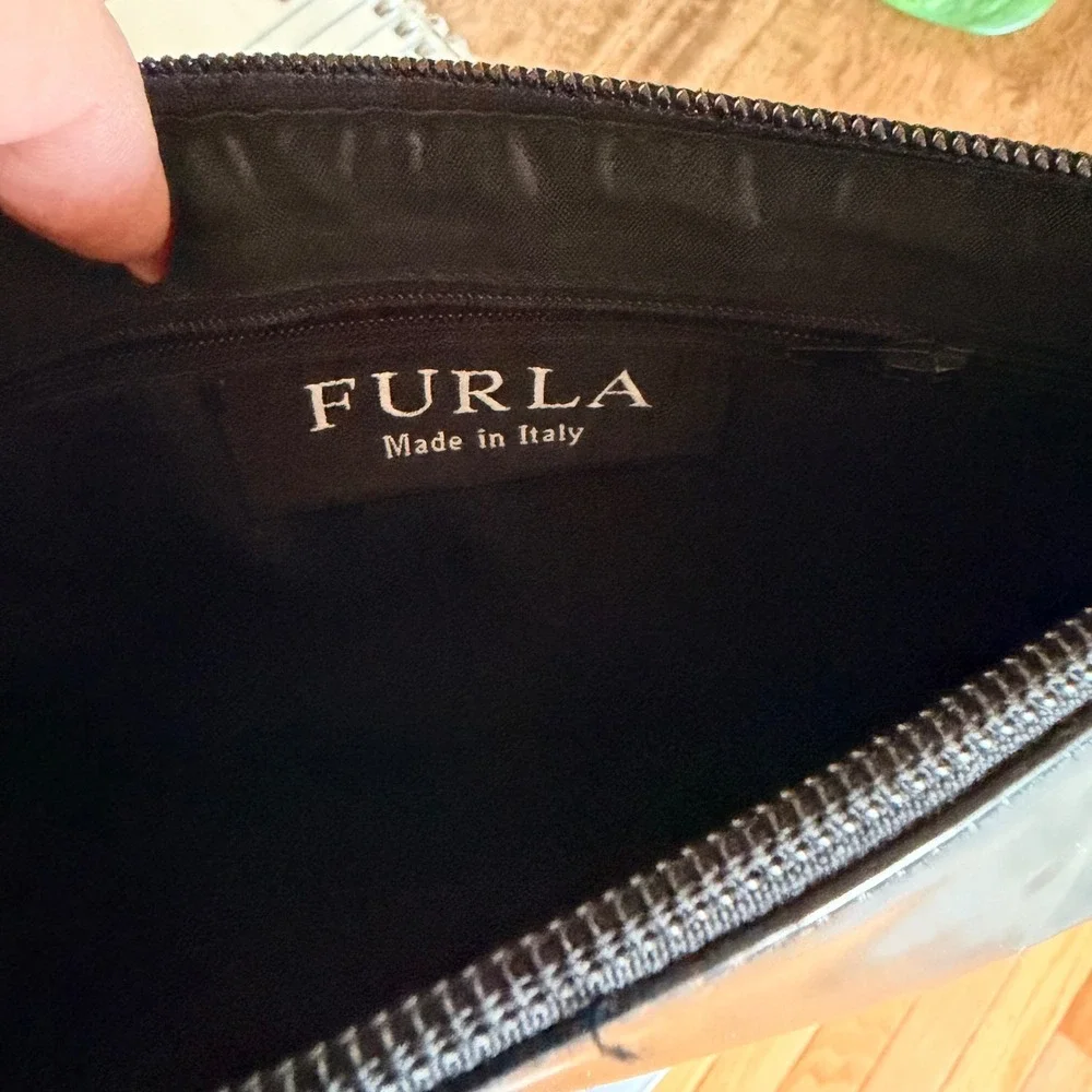 Vintage Furla Shoulder Bag‎ Black Patent Leather Made in Italy Y2K Minimalist